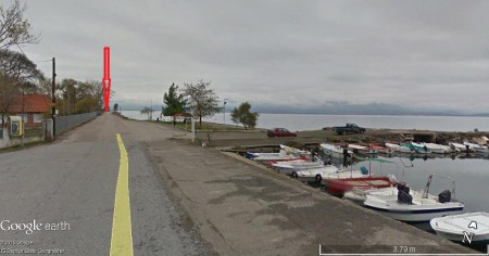 Φωτογραφία από το γραφικό λιμανάκι που βρίσκεται 400μ από το οικόπεδο.